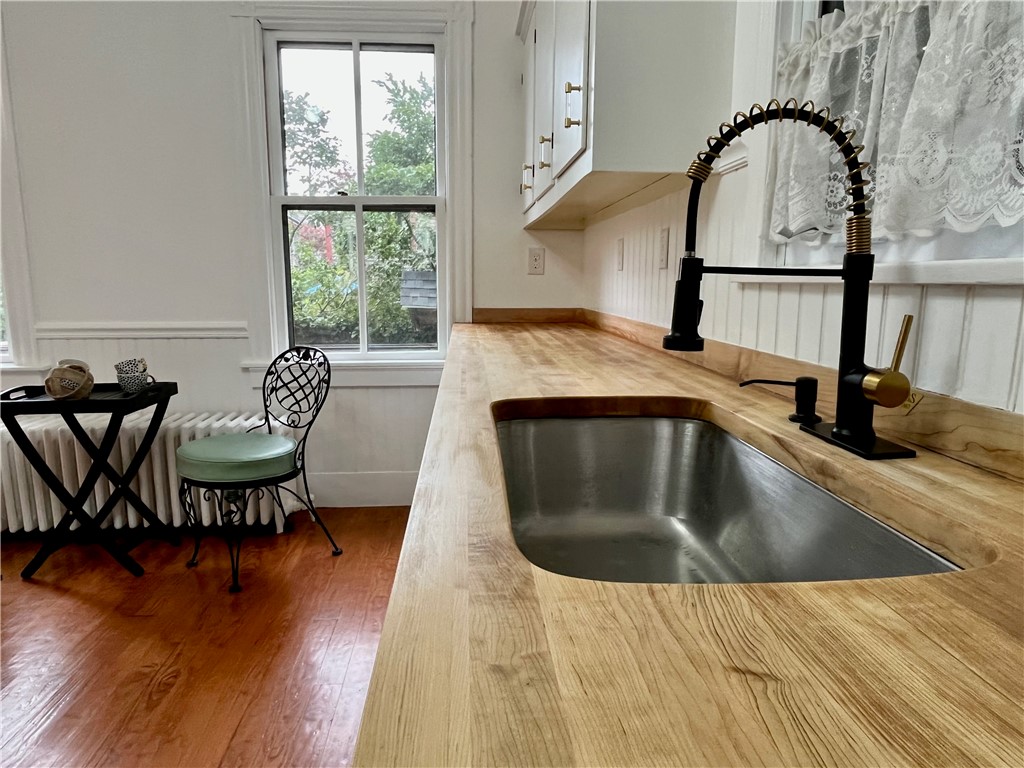 12 Lasalle Place