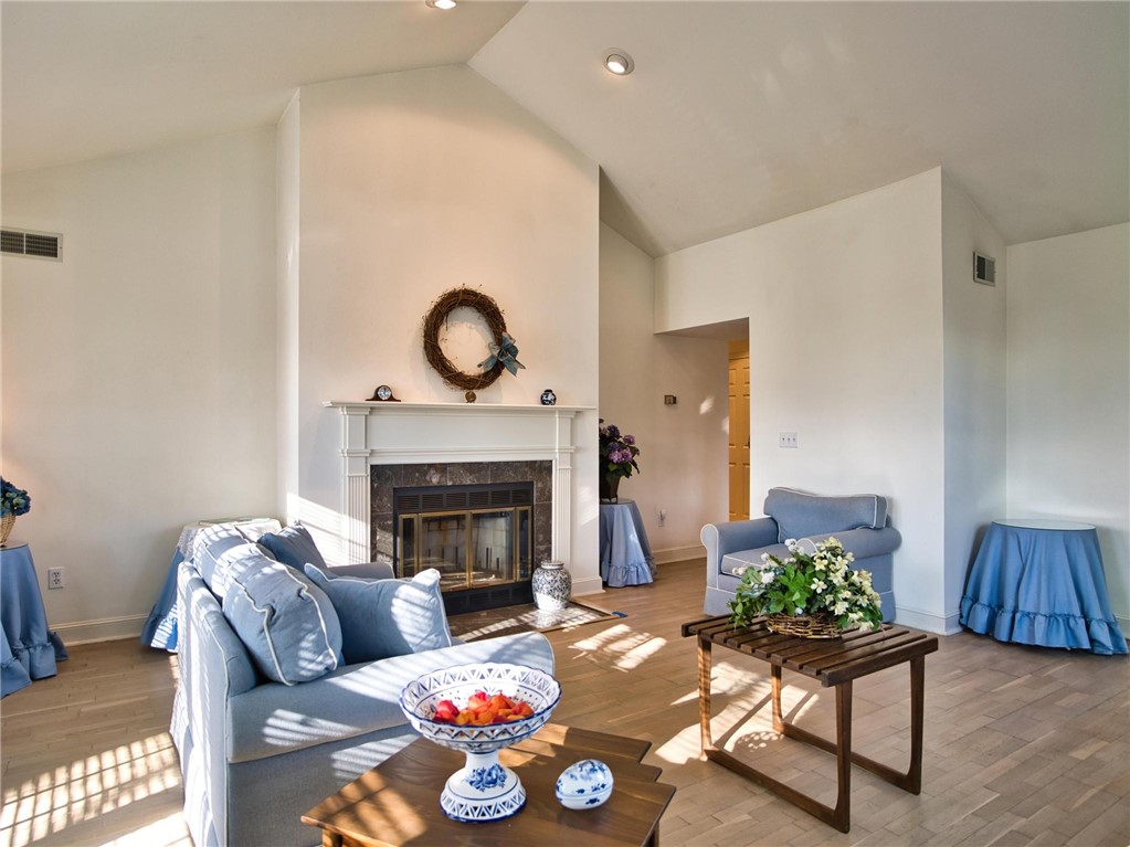 518 Corey Lane