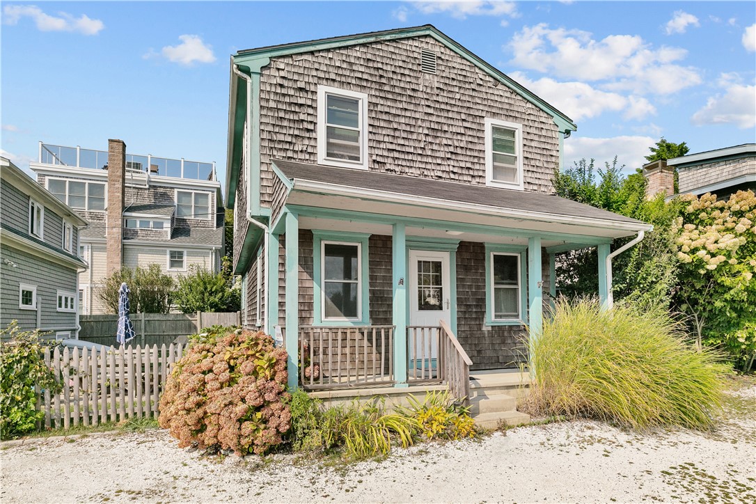 17 Warren Avenue