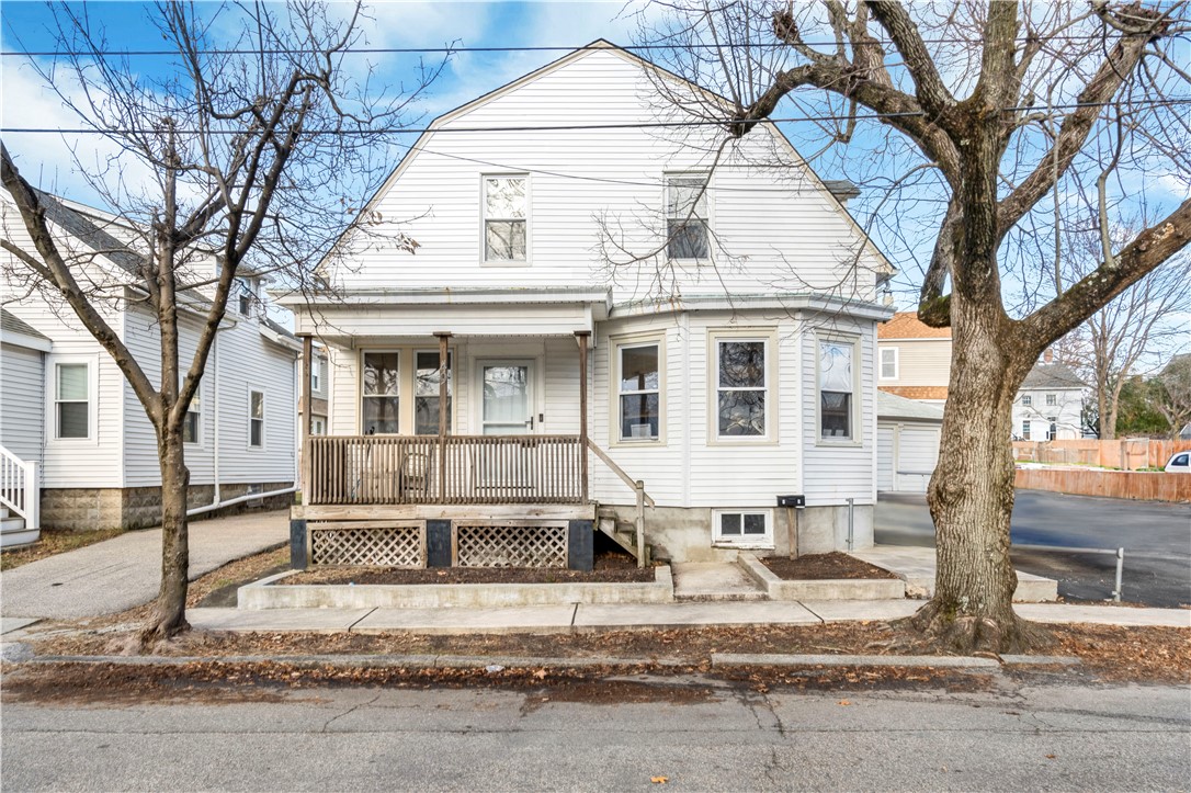 49 Villa Avenue