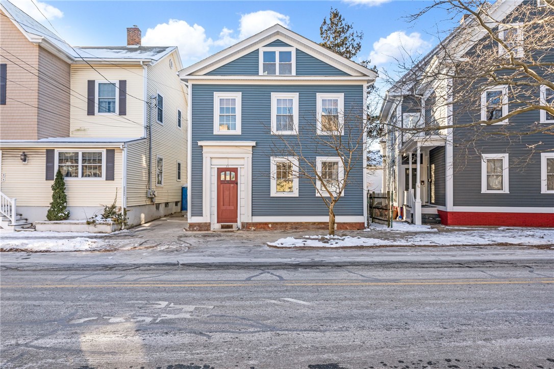 82 Hope Street