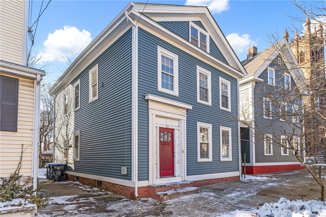 82 Hope Street