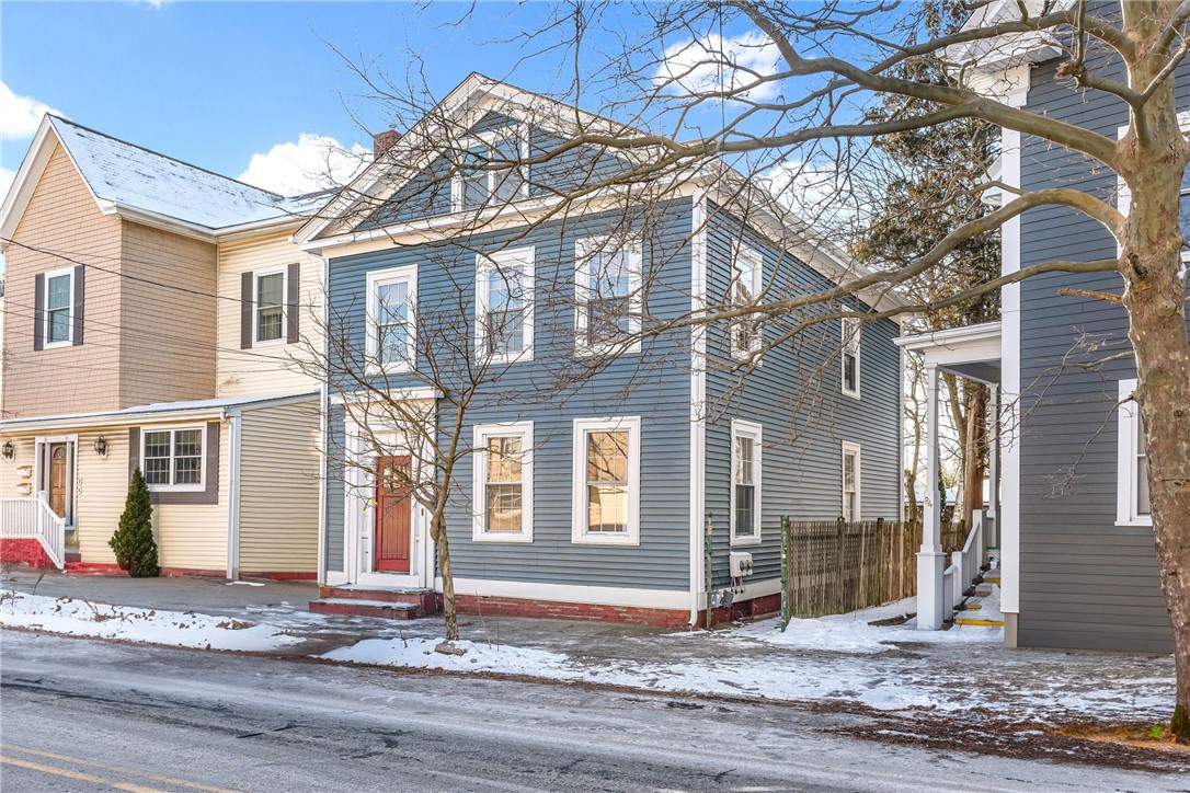 82 Hope Street