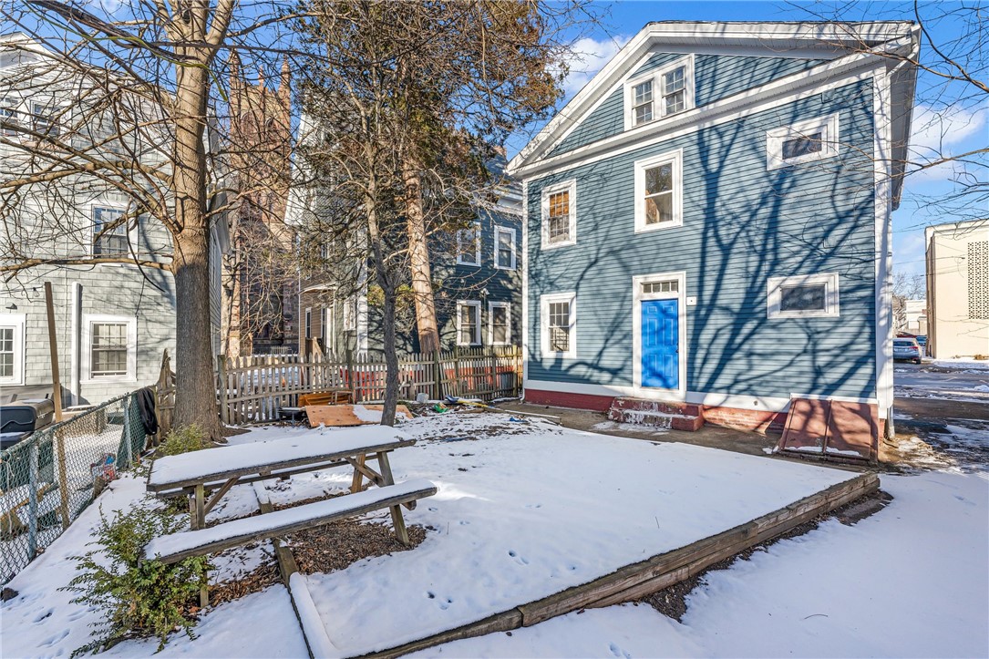82 Hope Street