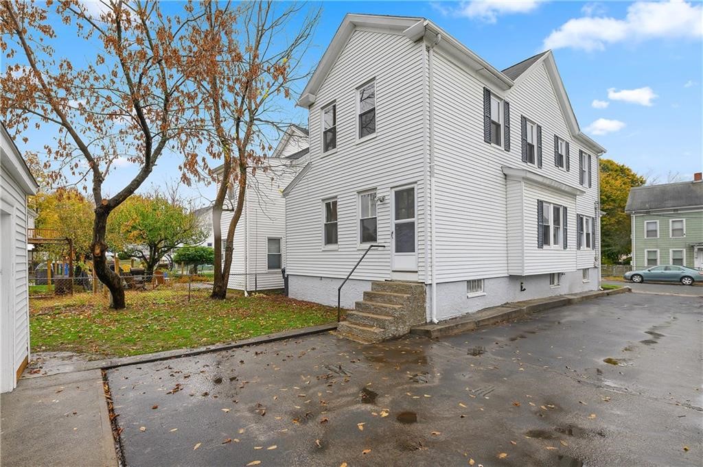 29 Pleasant Street