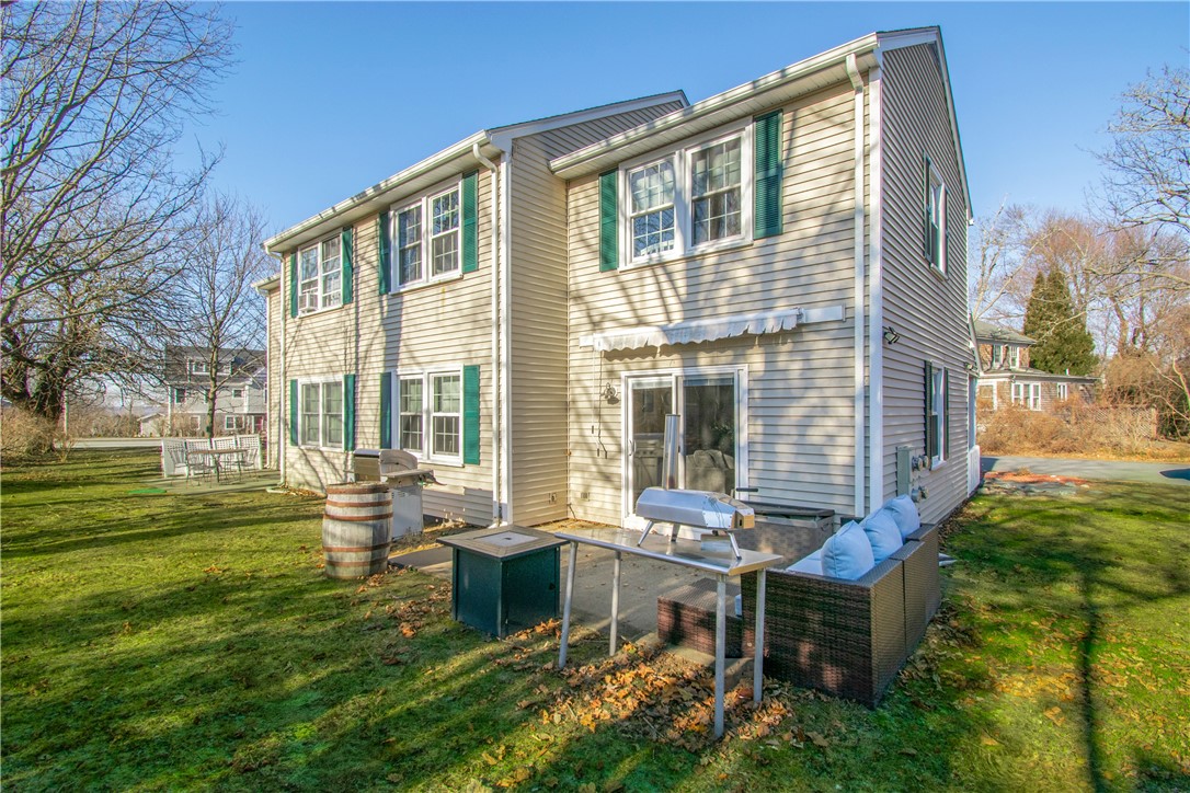 95 Bristol Ferry Road