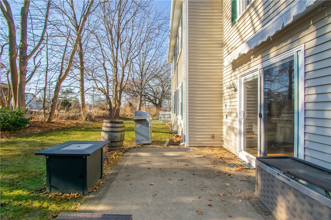 95 Bristol Ferry Road