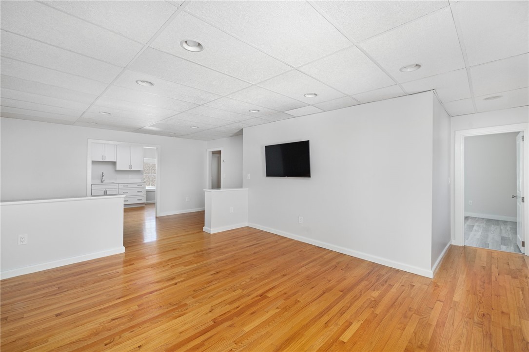 462 Thames Street 3