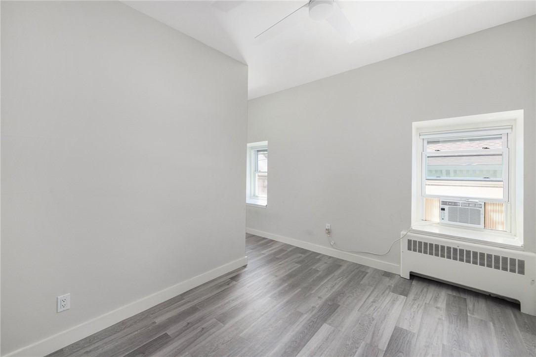 462 Thames Street 3
