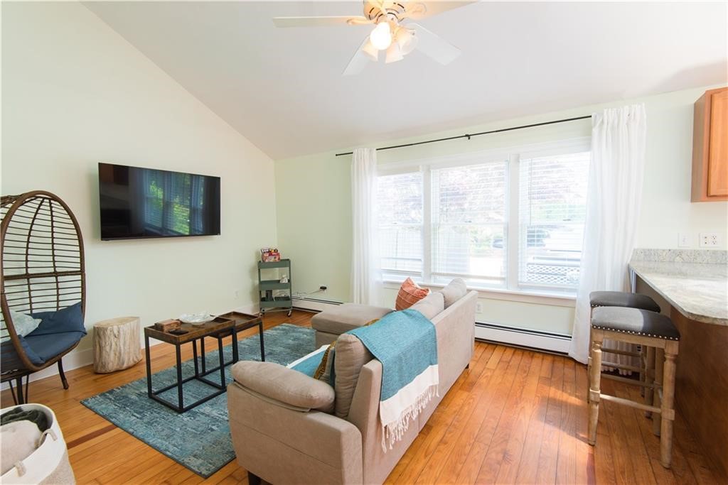 393 Aquidneck Avenue