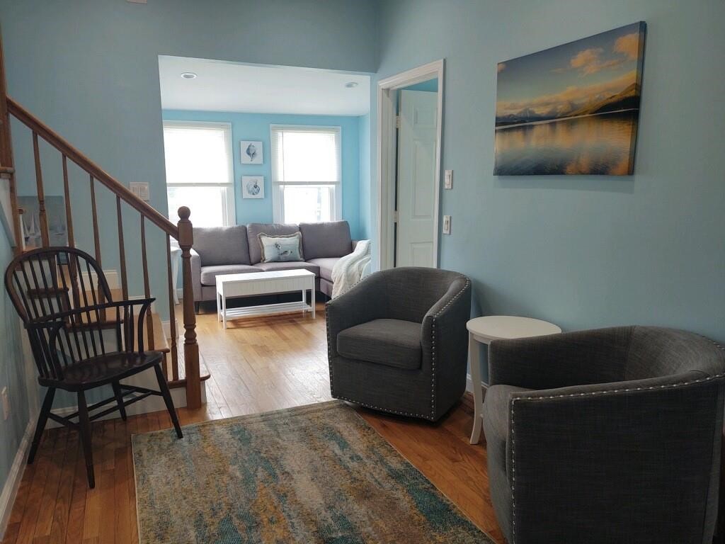 17 Crescent Street