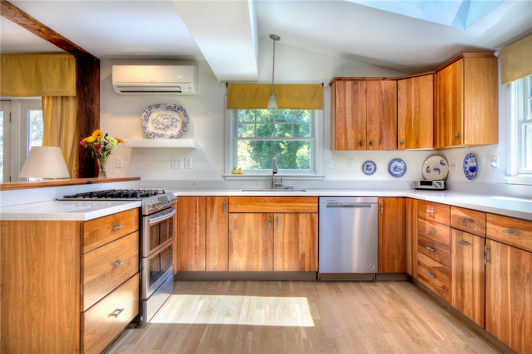 162 Rhode Island Avenue