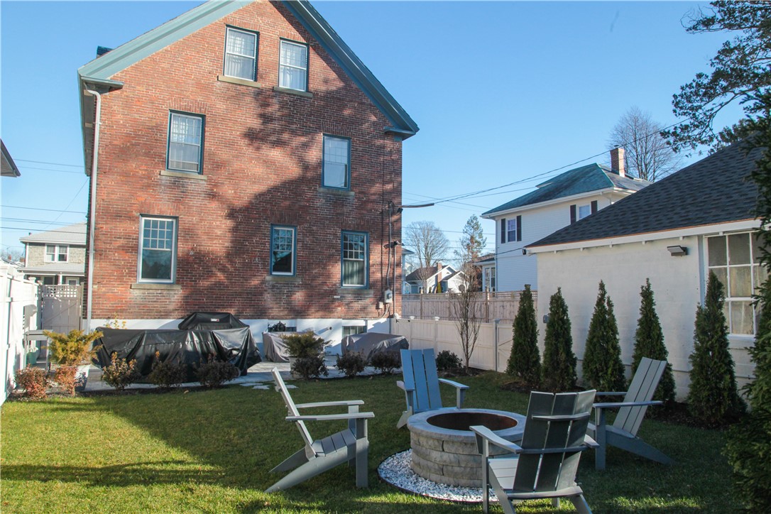 21 Bedlow Avenue