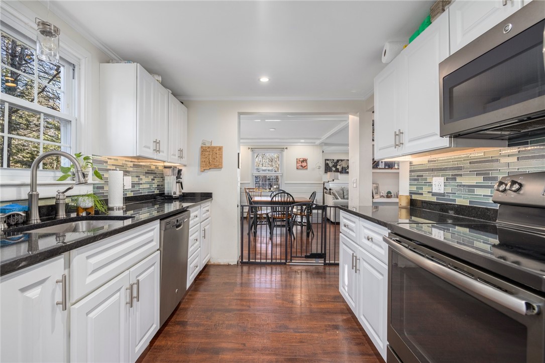 127 LITTLE REST Road