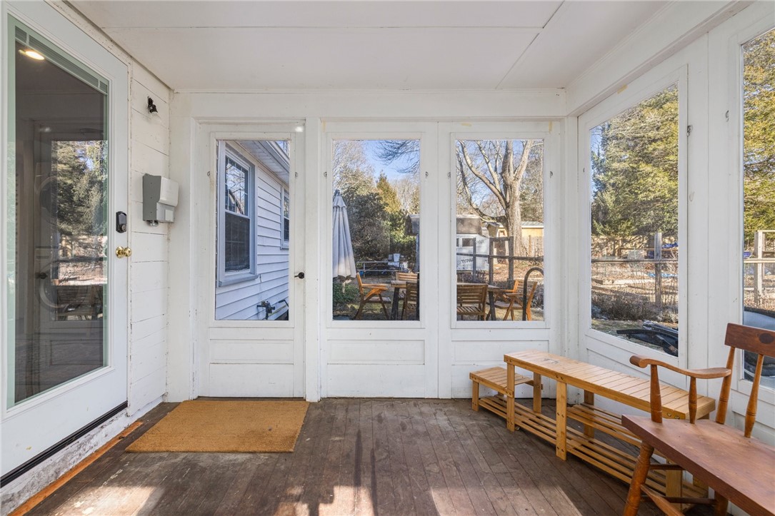 127 LITTLE REST Road