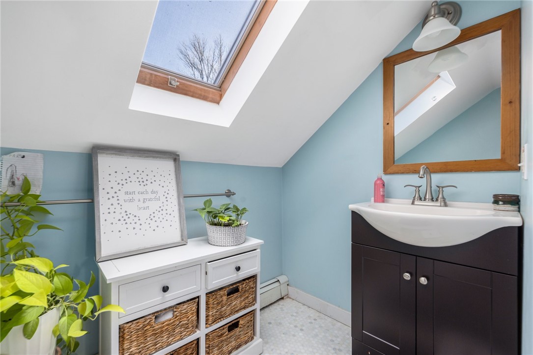 127 LITTLE REST Road