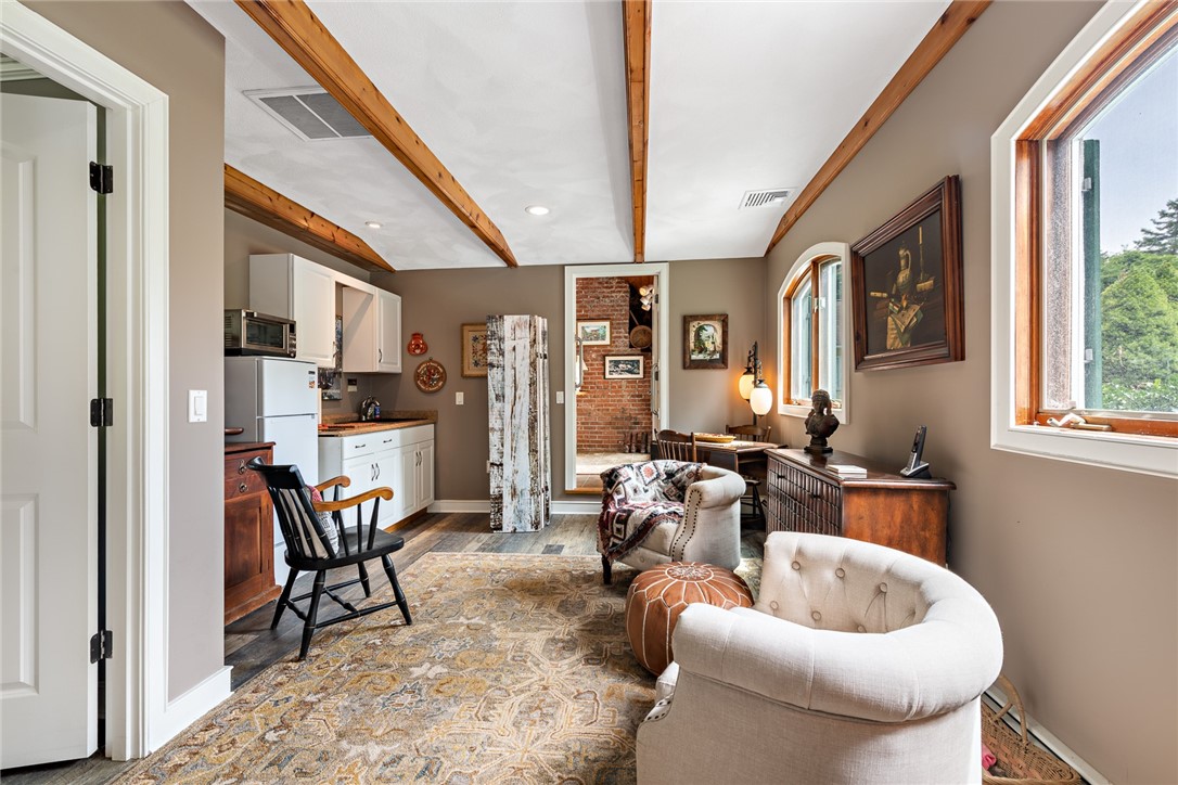 501 Matunuck School House Road