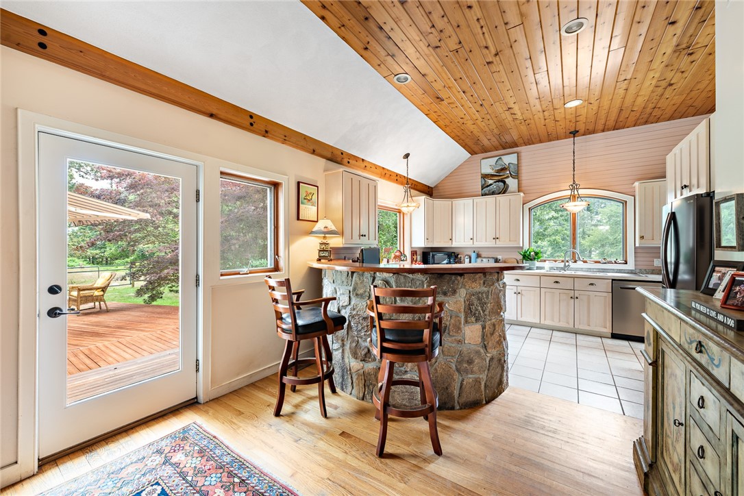501 Matunuck School House Road
