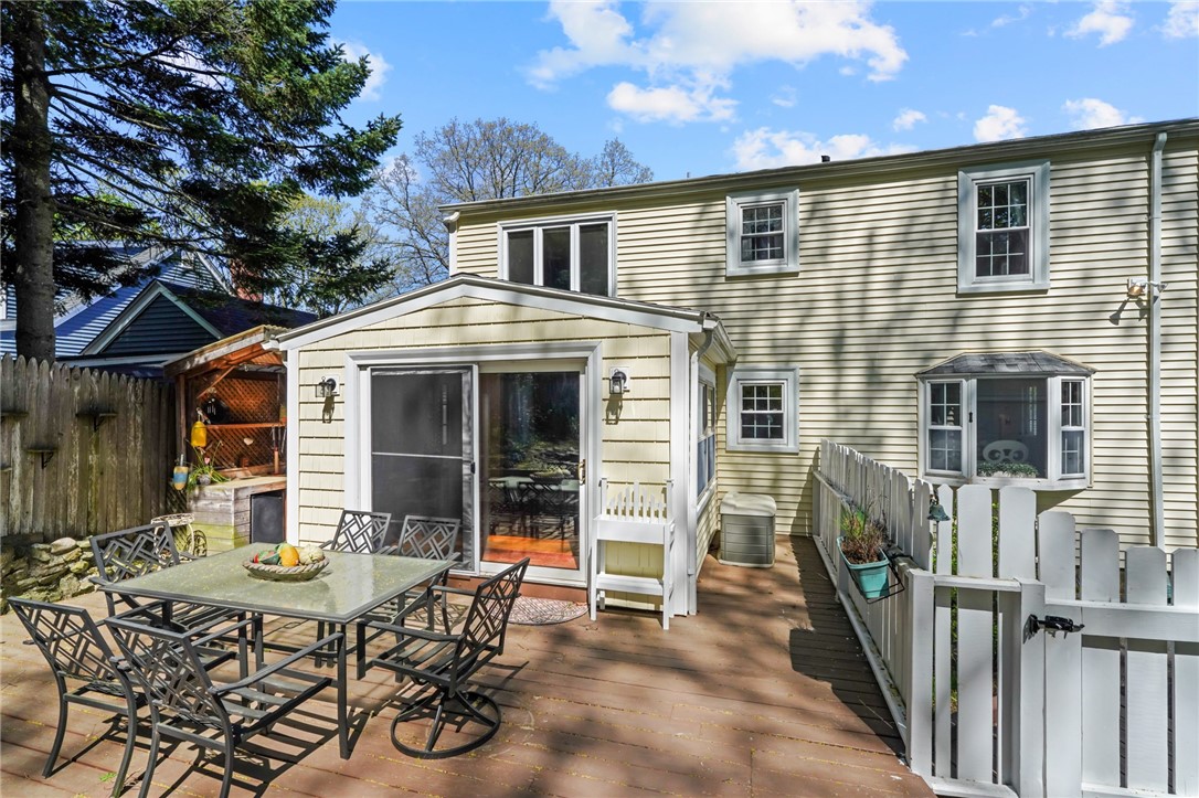 41 River Road