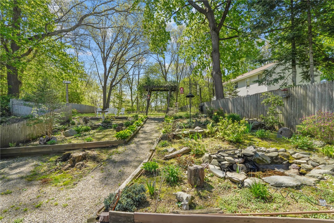41 River Road