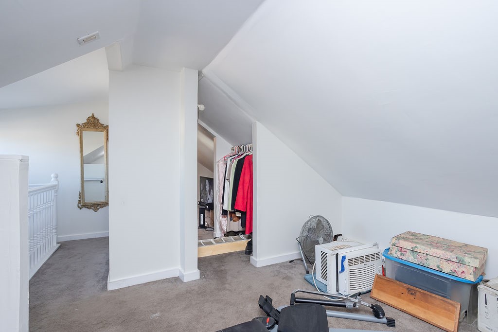 114 Putnam Pike