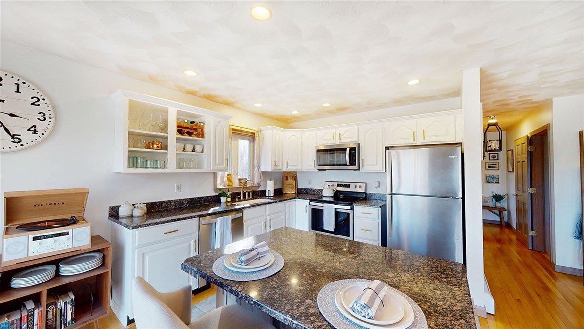 111 Lake Washington Drive