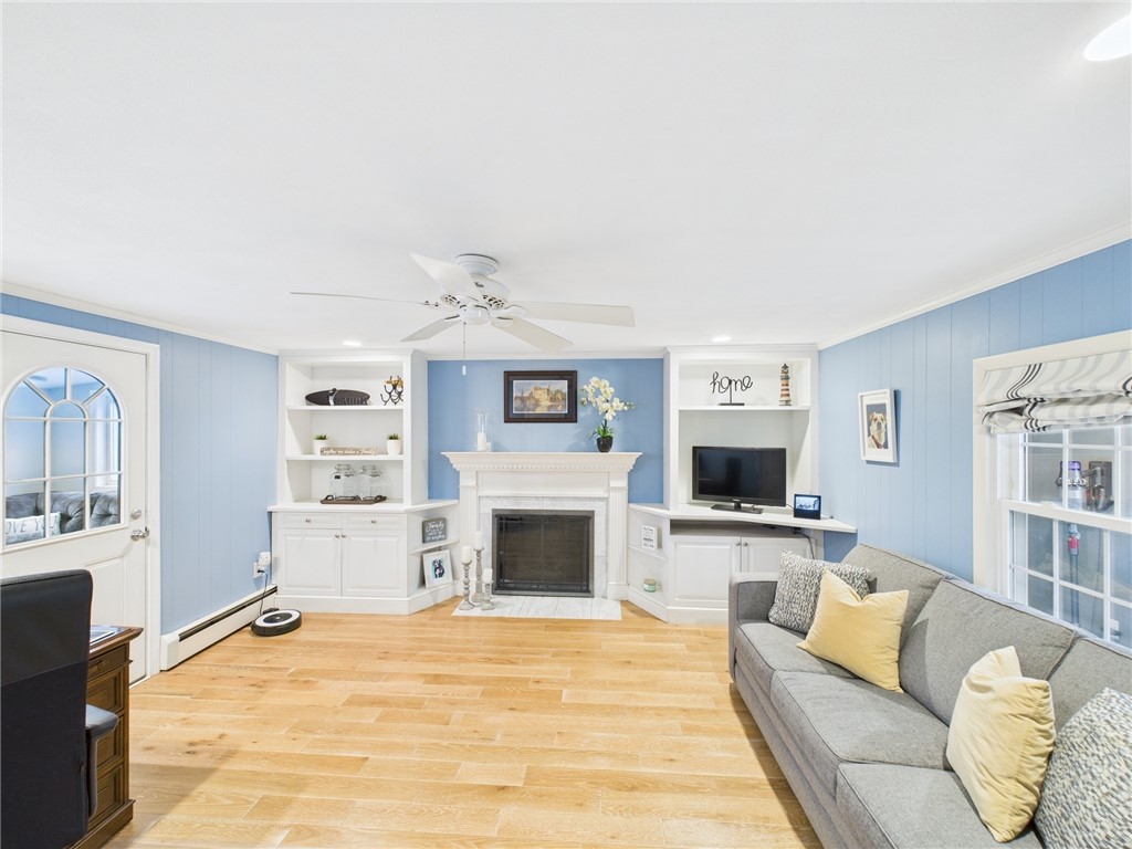17 Meadowbrook Drive
