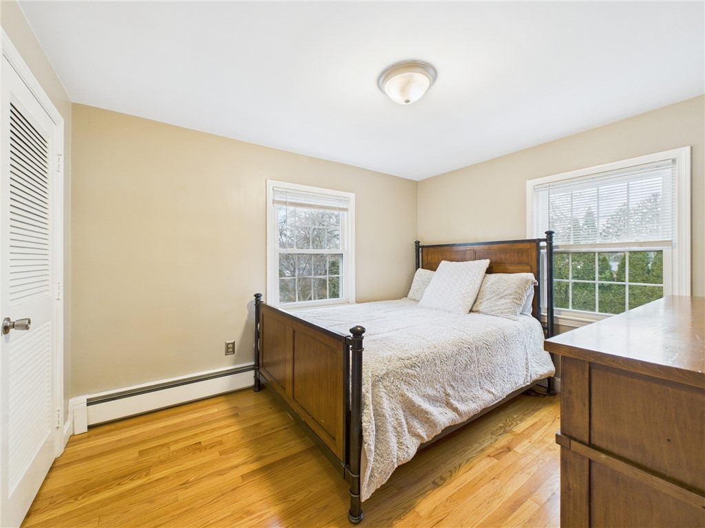 17 Meadowbrook Drive