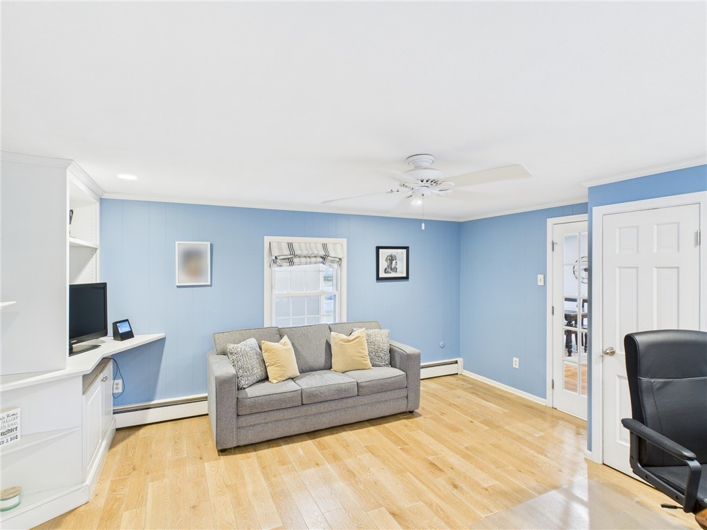 17 Meadowbrook Drive