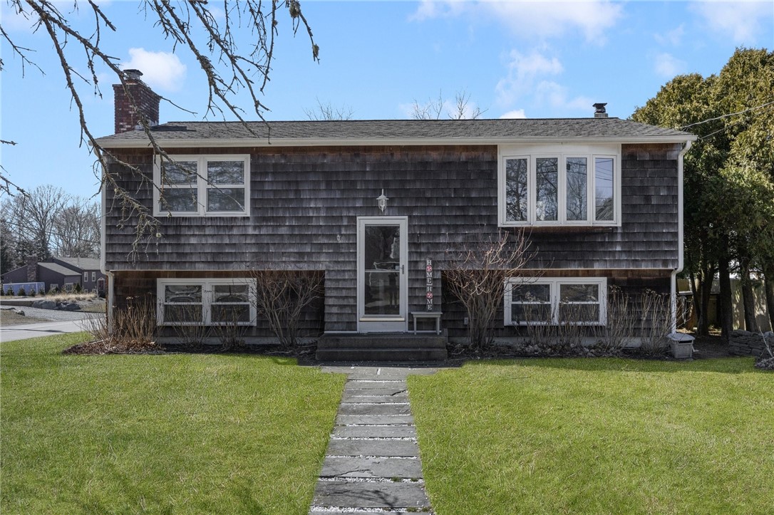 383 Davit Avenue