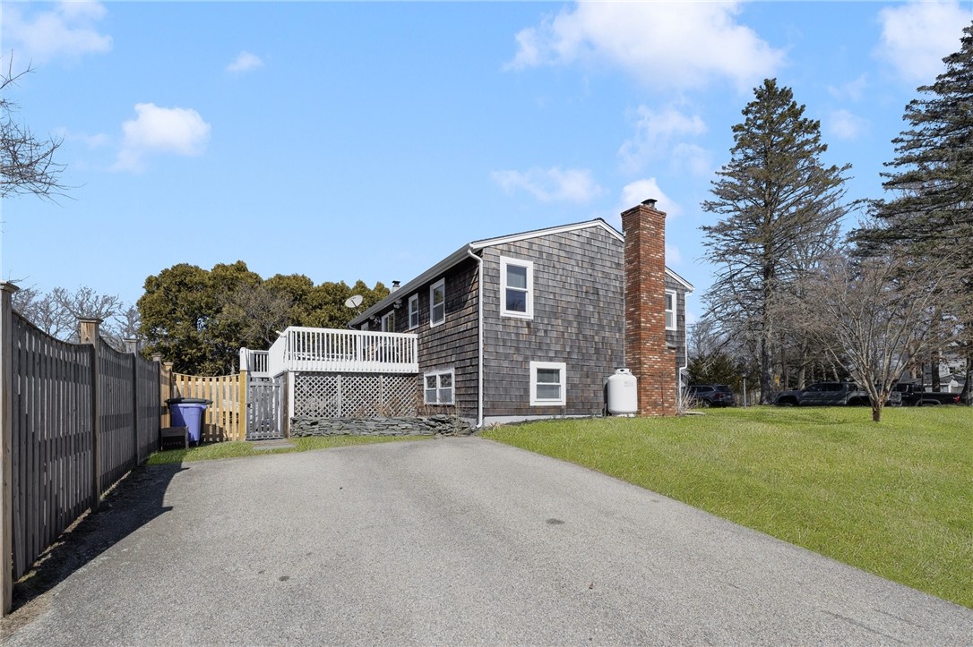 383 Davit Avenue