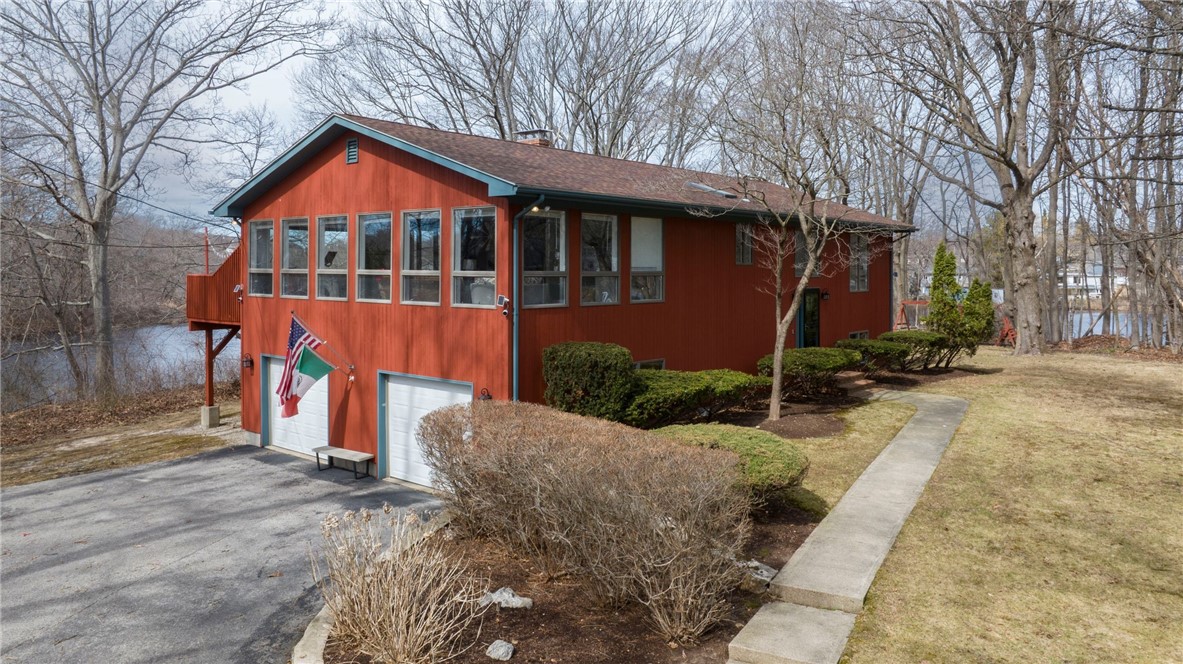 33 Oak Street