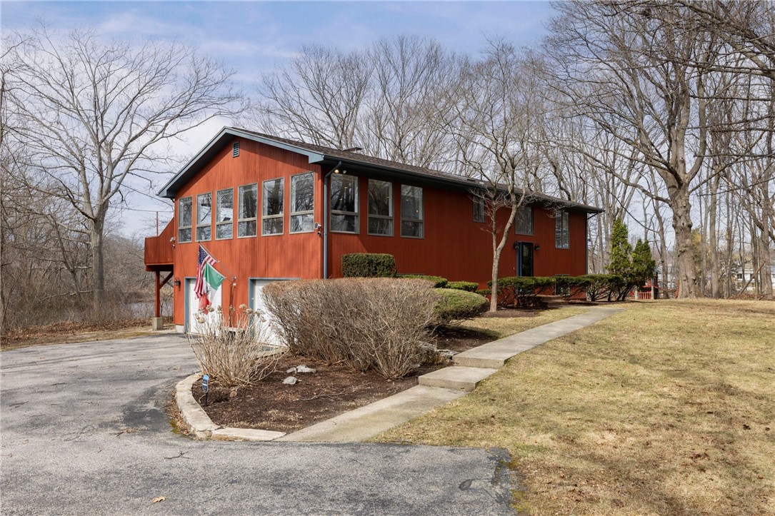 33 Oak Street