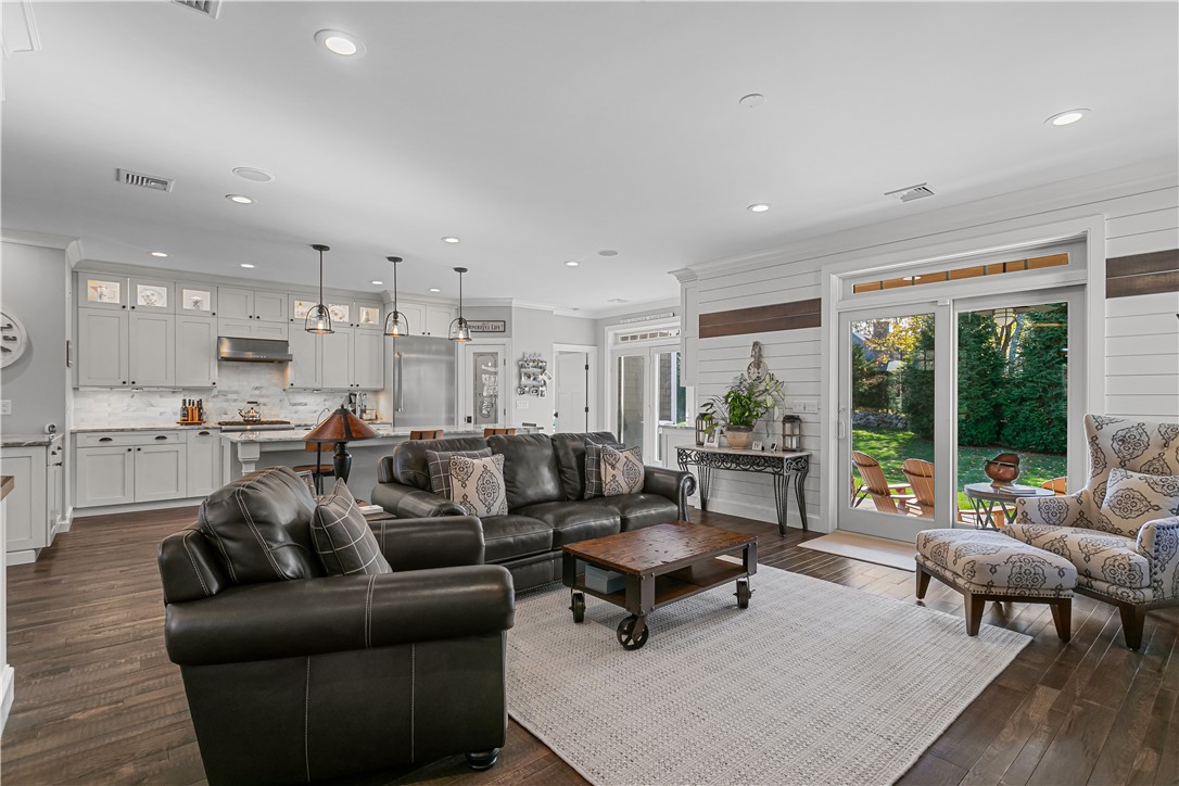 30 Heron Way