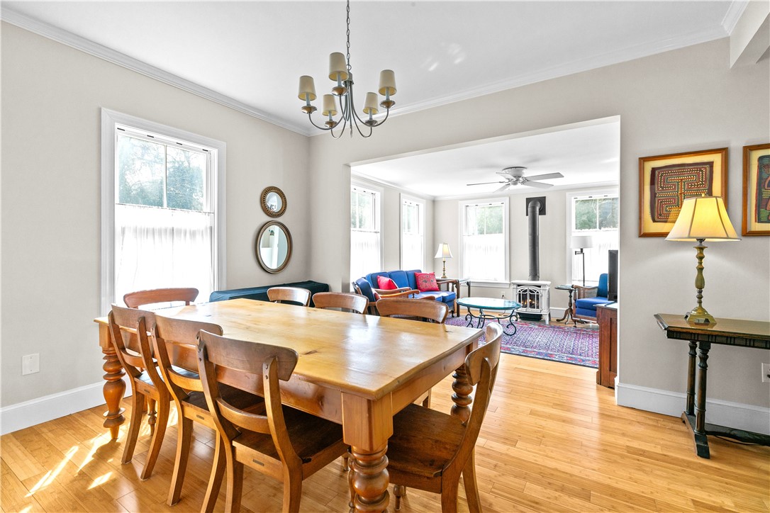 6 Gladding Court