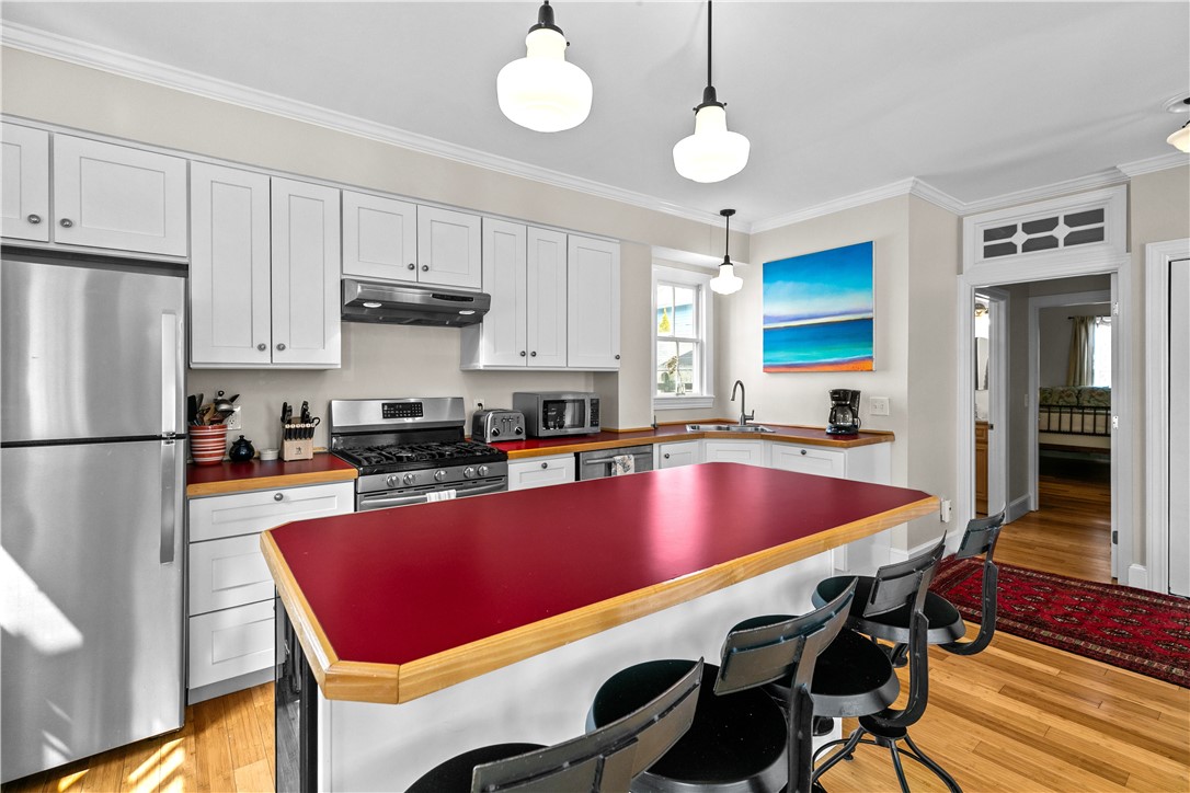 6 Gladding Court