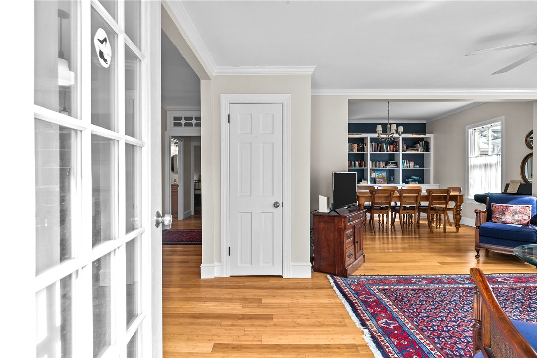 6 Gladding Court