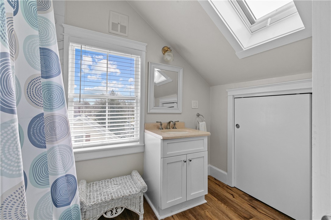 6 Gladding Court