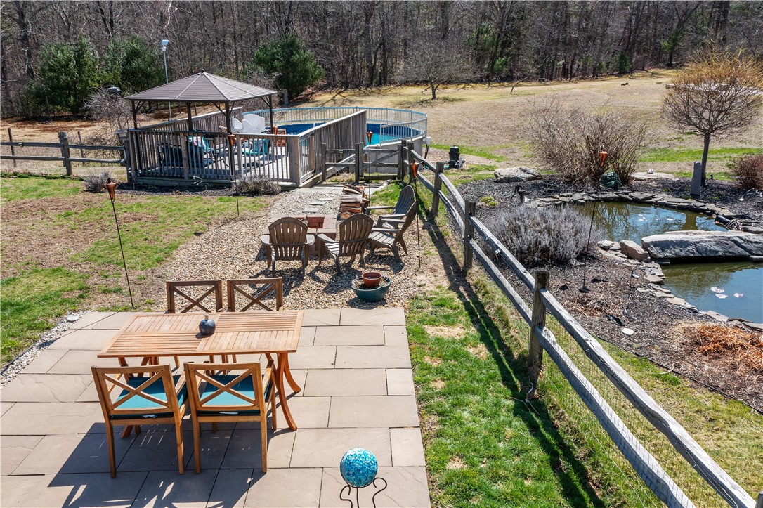 695 Maple Valley Road