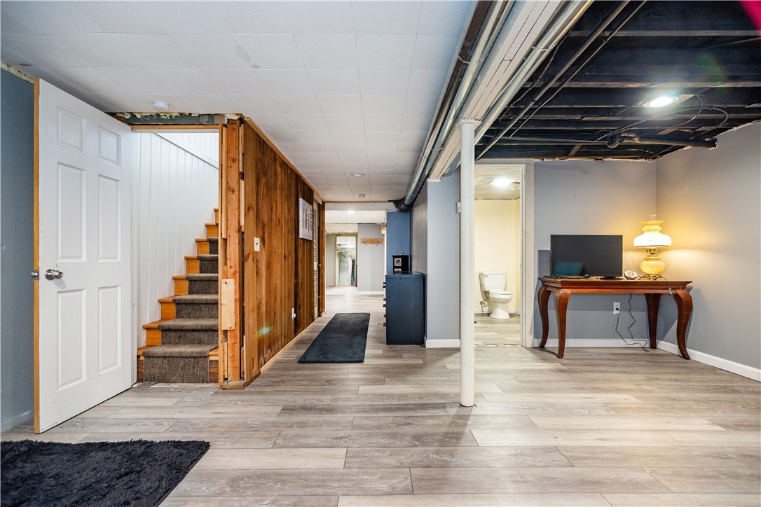 695 Maple Valley Road