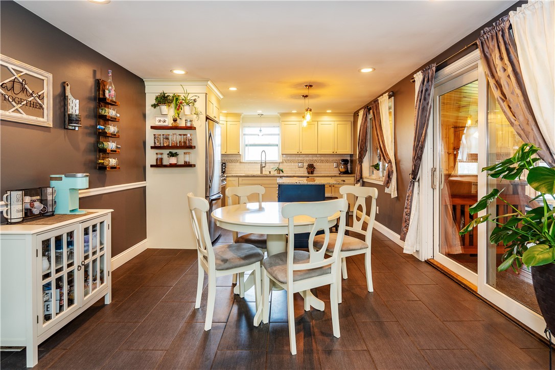 695 Maple Valley Road