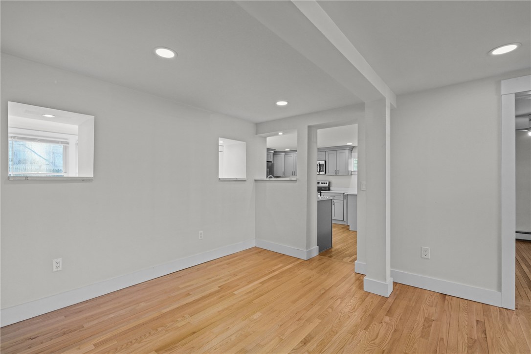15 Curry Avenue
