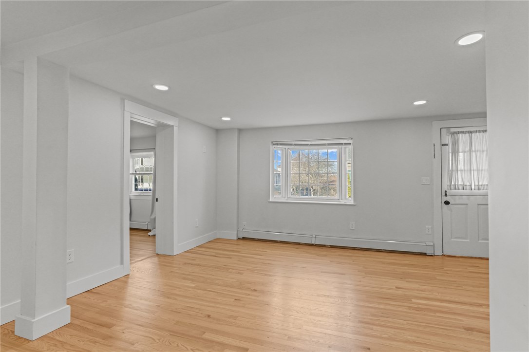 15 Curry Avenue
