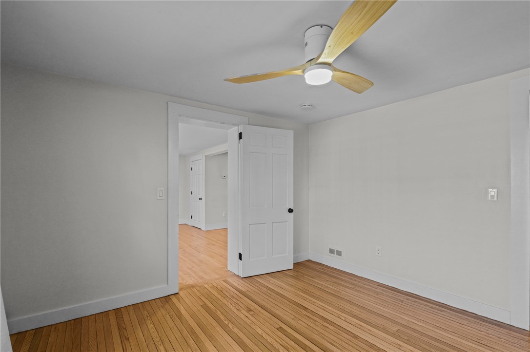 15 Curry Avenue