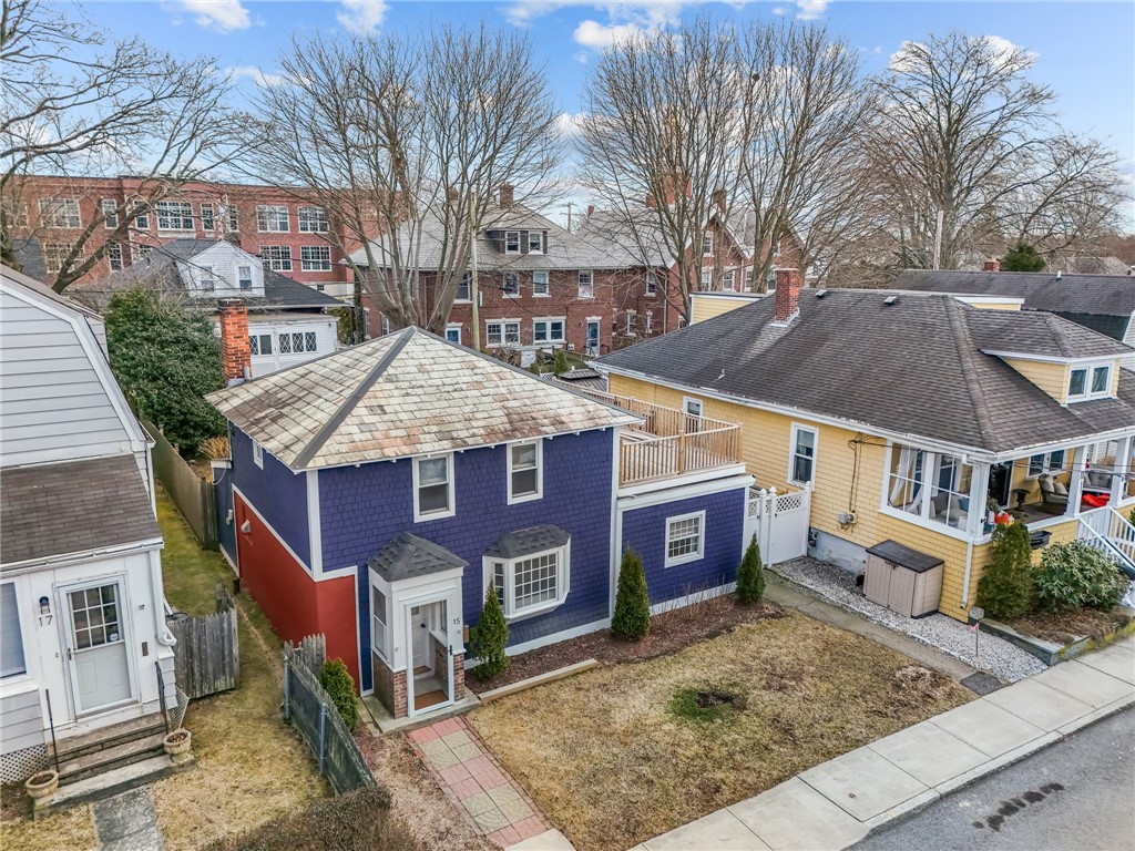 15 Curry Avenue