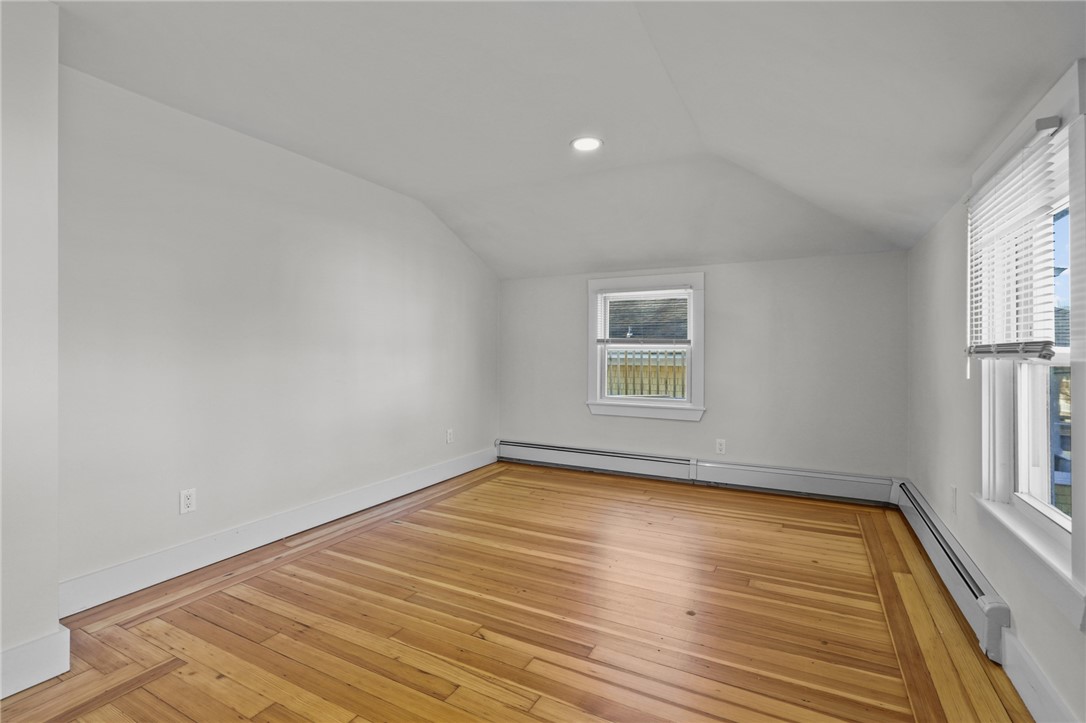 15 Curry Avenue