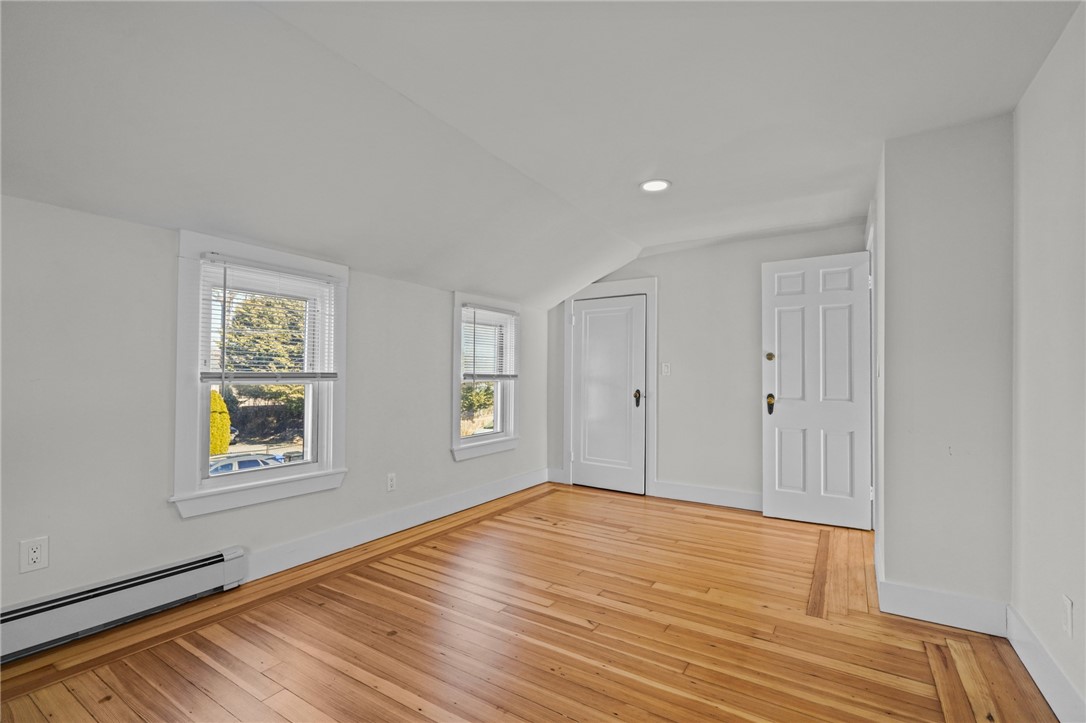 15 Curry Avenue