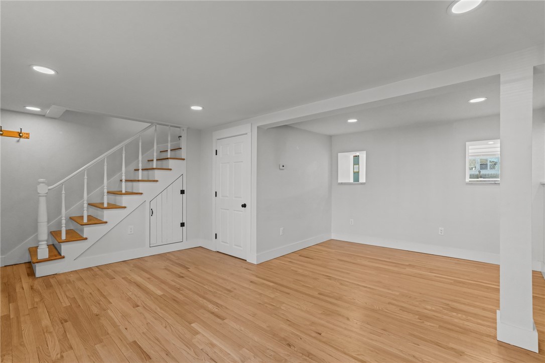 15 Curry Avenue