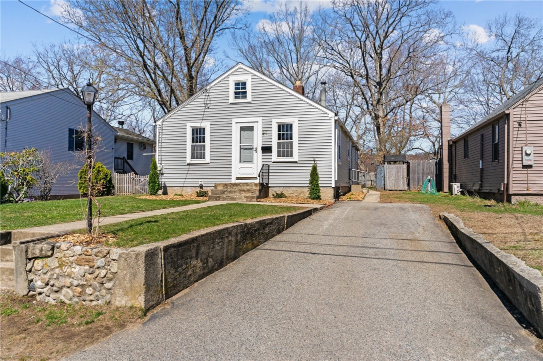 21 Riverside Avenue
