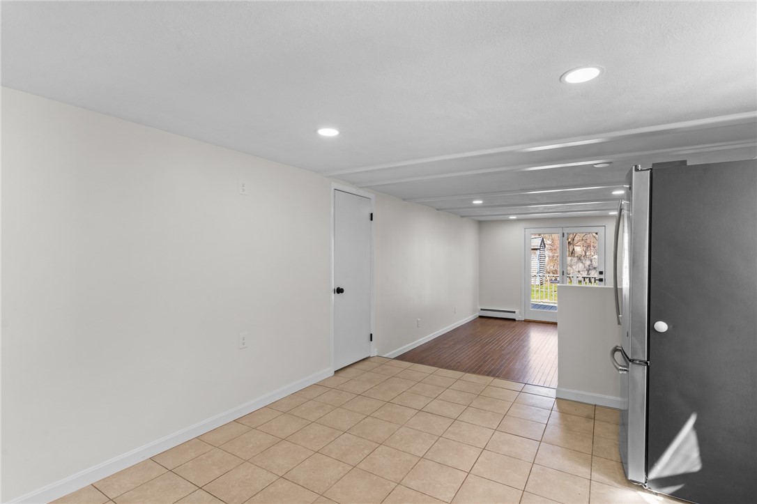 21 Riverside Avenue